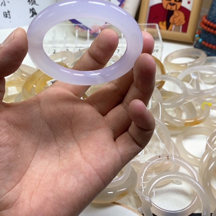 【闪购商品】玛瑙/玉髓手镯未镶嵌风*