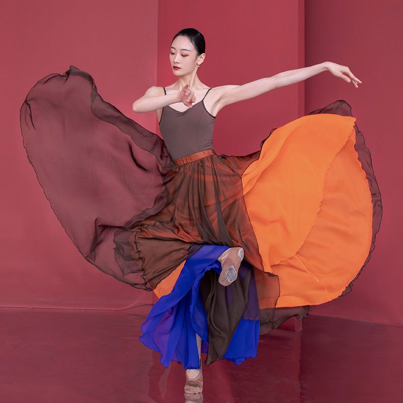 三层720度古典舞蹈服黑走马飘逸大裙摆中国民族舞台演出服