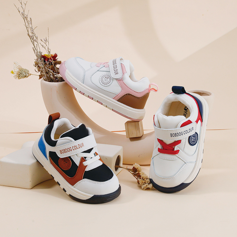 巴布豆2024年秋季童鞋新款小白鞋儿童运动款机能学部鞋男女童鞋