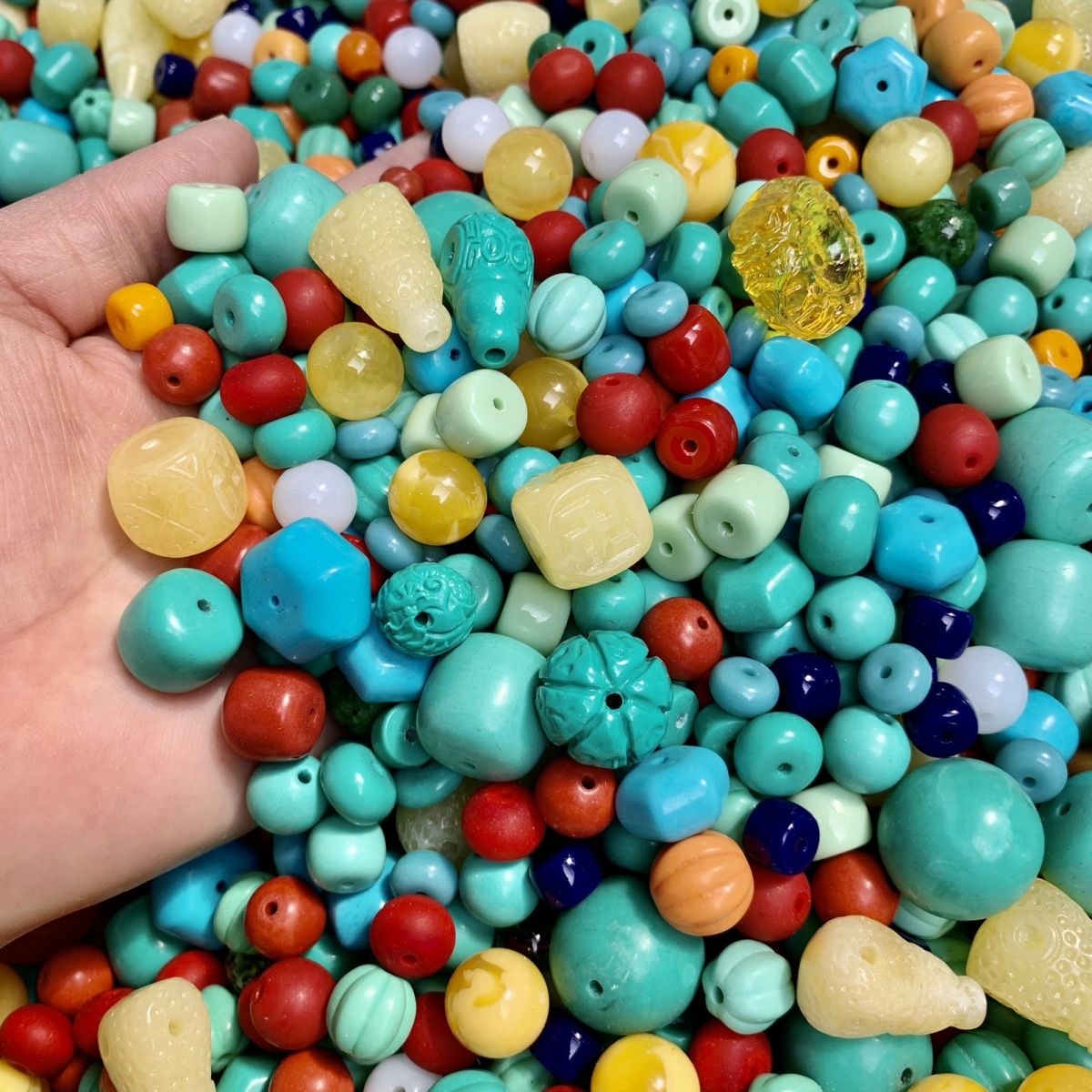 蜜蜡松石配饰成包走成把抓 小瑕疵蜜蜡绿松石文玩配饰打包处理