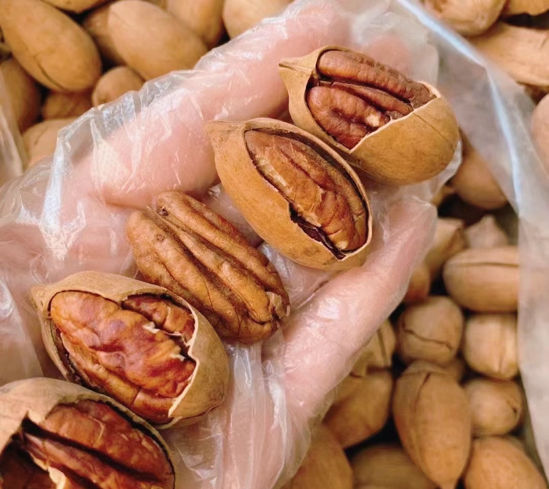 碧根果250g（大颗超好剥，香味浓郁，壳很薄，口感酥脆）