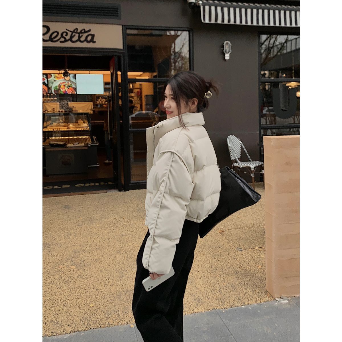 冬季断码羽绒服双11特卖2023年时尚新款短款炸街高腰加厚立领下摆