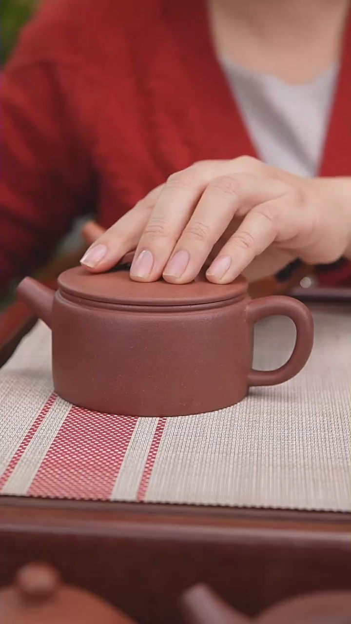 【闪购商品】紫砂茶壶200cc汉瓦底槽清