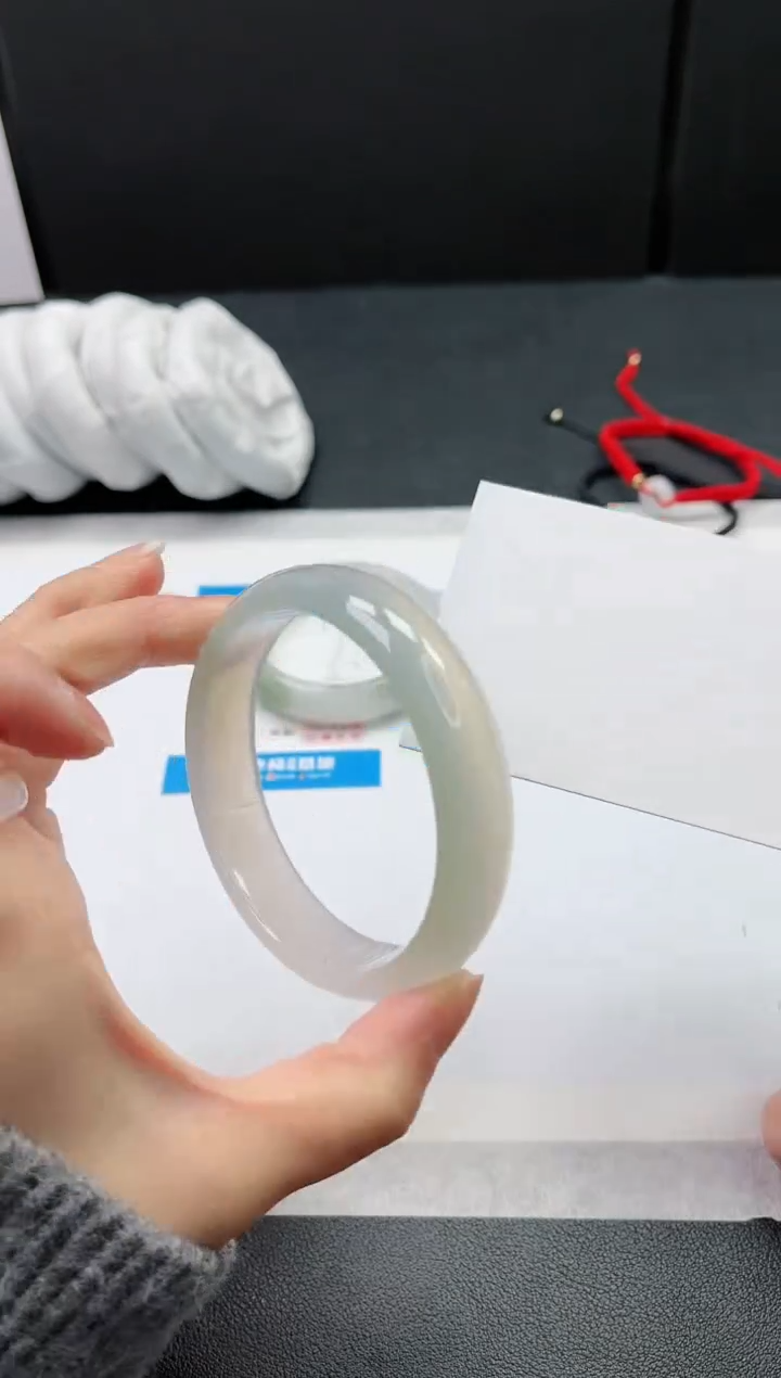 【闪购商品】石英质玉手镯未镶嵌261-62