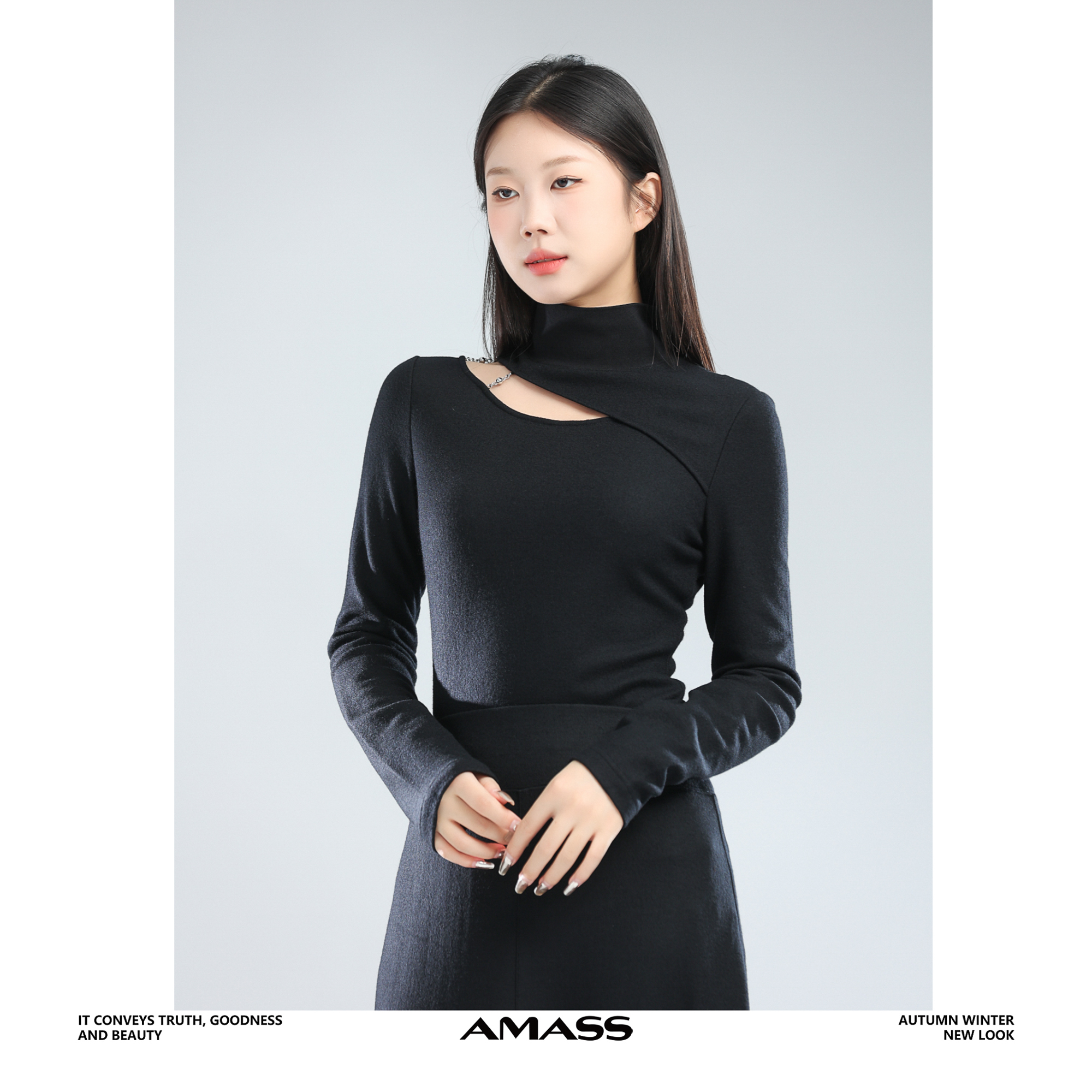 AMASS/阿玛施5300879新款百搭修身镂空造型设计烟管领绵羊毛上衣