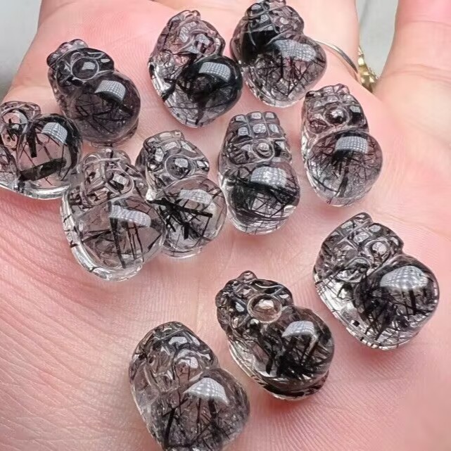 天然黑发晶貔貅吊坠黑水晶本命年礼物小巧穿男女diy女神节礼物