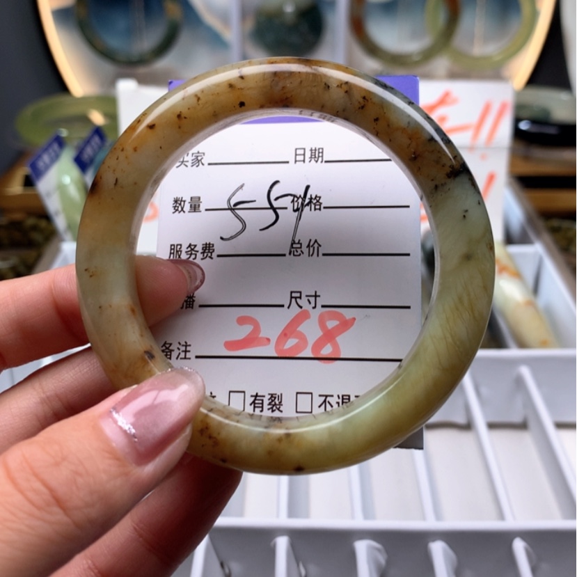 【闪购商品】蛇纹石玉手镯未镶嵌