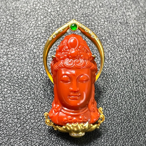 保山原矿大水沟锦红18k金镶嵌观音