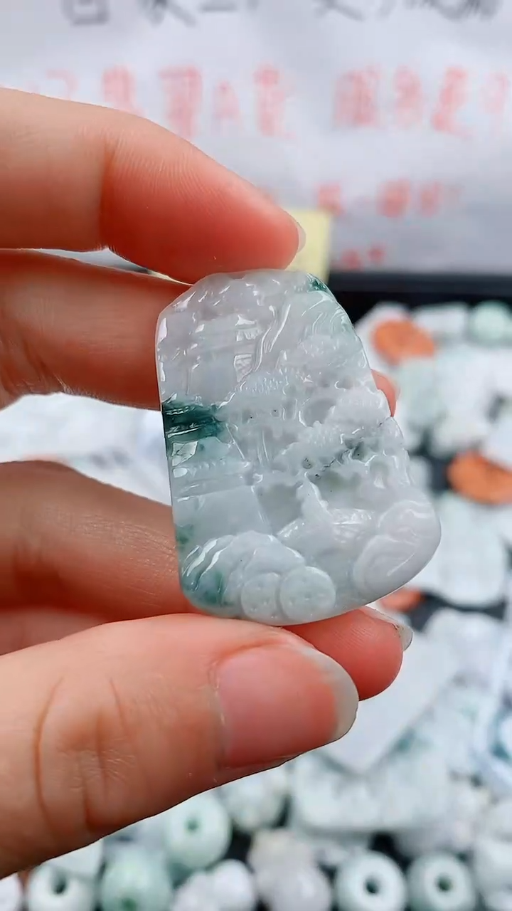 【闪购商品】翡翠颈饰未镶嵌1