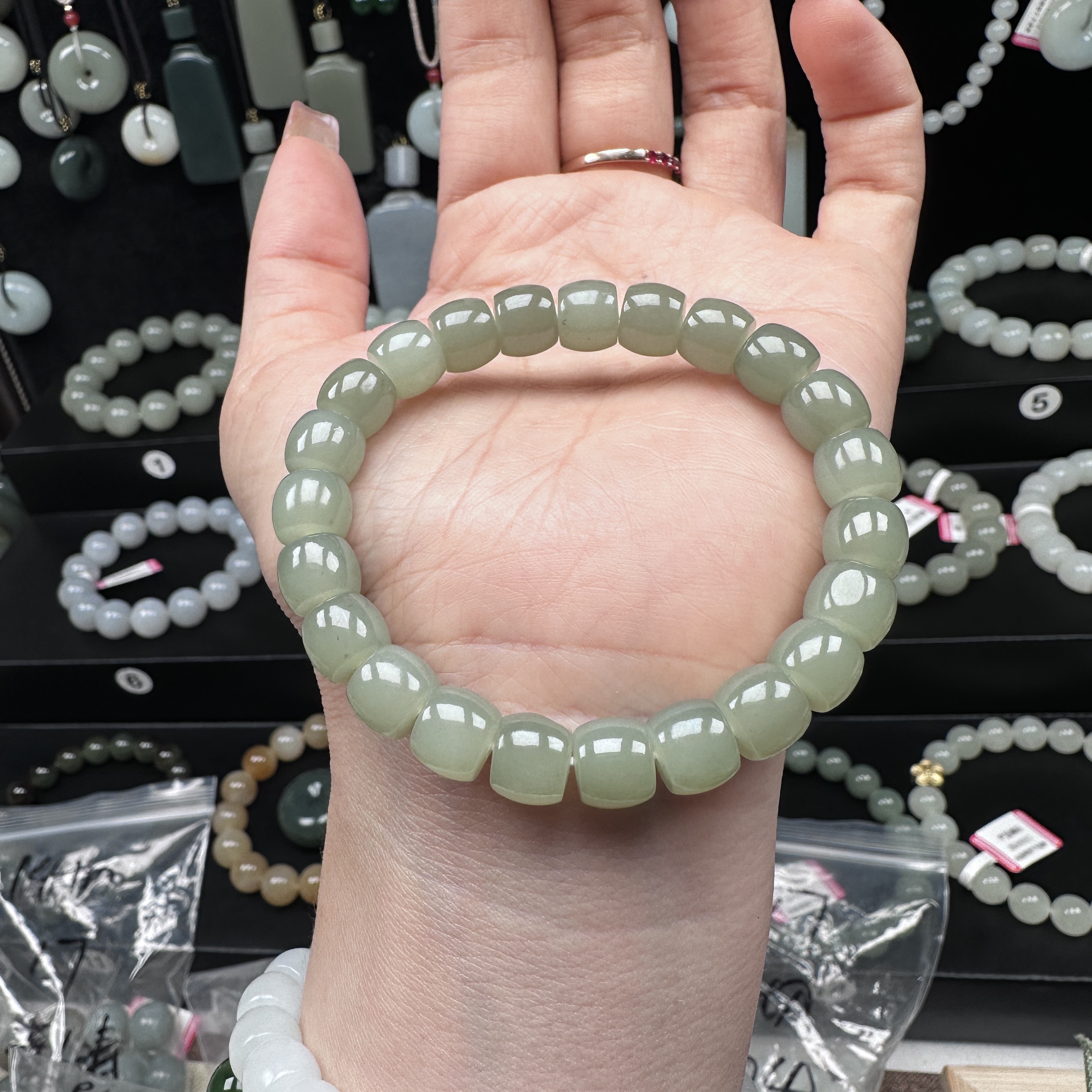 天然和田玉且末蓝调直切卡8手串