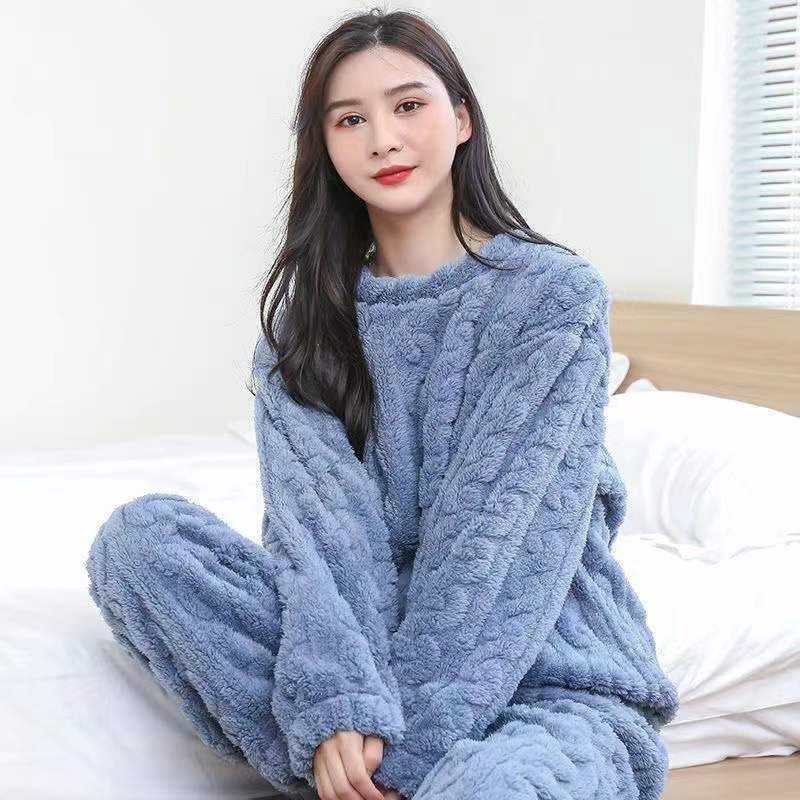  秋冬新款珊瑚绒睡衣女提花舒棉加绒加厚法兰绒家居服两件套女