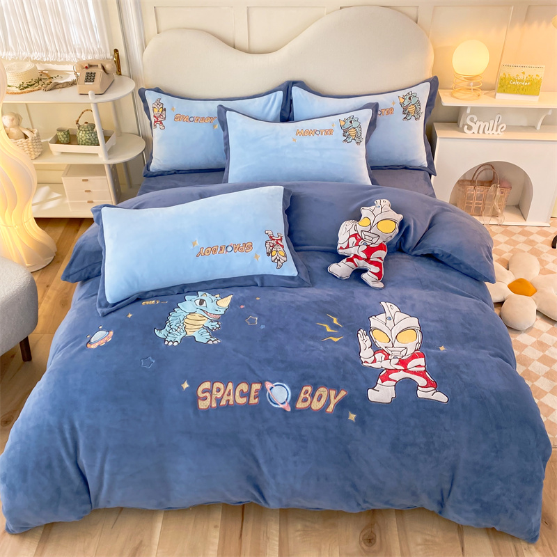 【晴美】全消光高克重牛奶绒贴布绣四件套