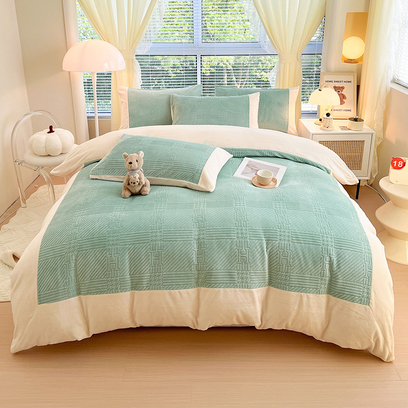 【晴美】加厚牛奶绒大拼角四件套-艾梵希系列