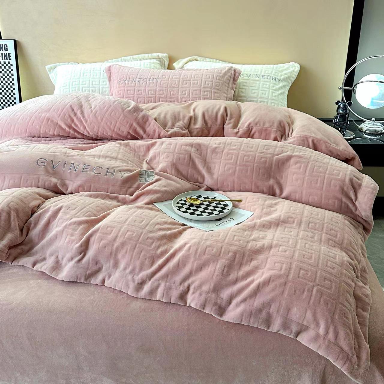 【晴美】加厚牛奶绒雕花四件套-纪梵希系列