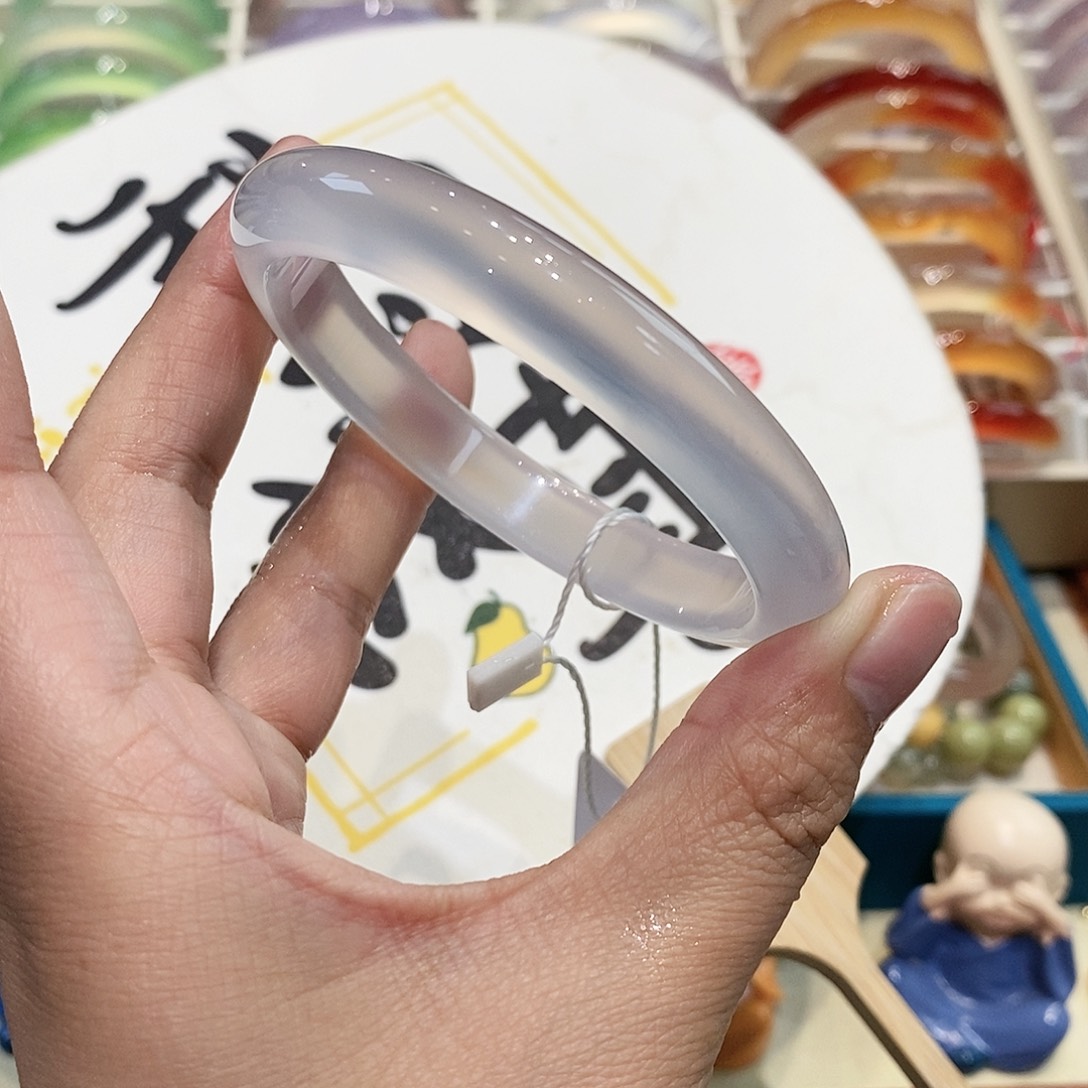 玛瑙/玉髓手镯未镶嵌