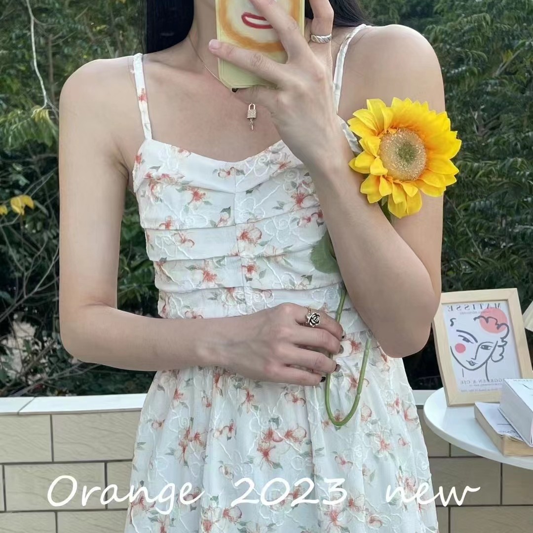 新款吊带连衣裙找客服看颜色