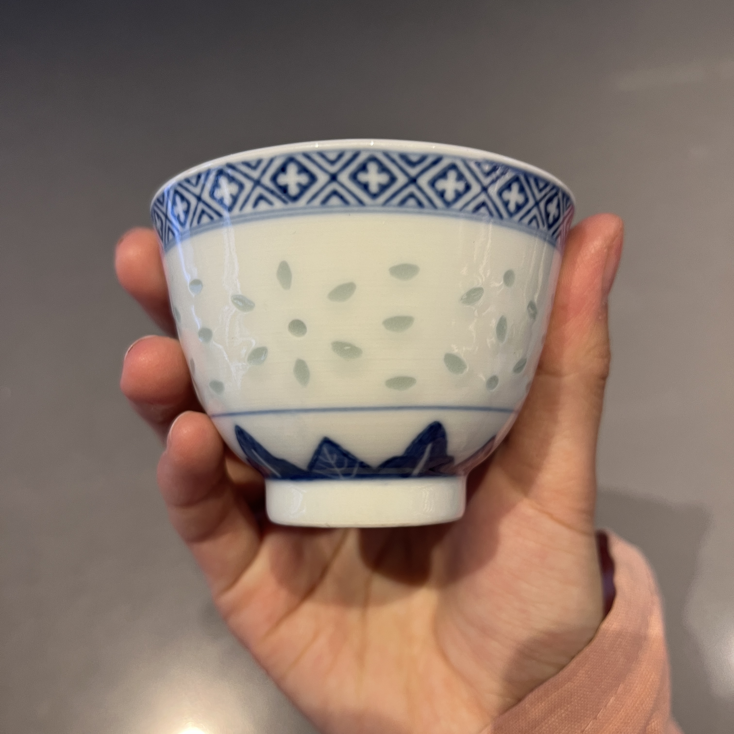 出口创汇龙纹玲珑杯