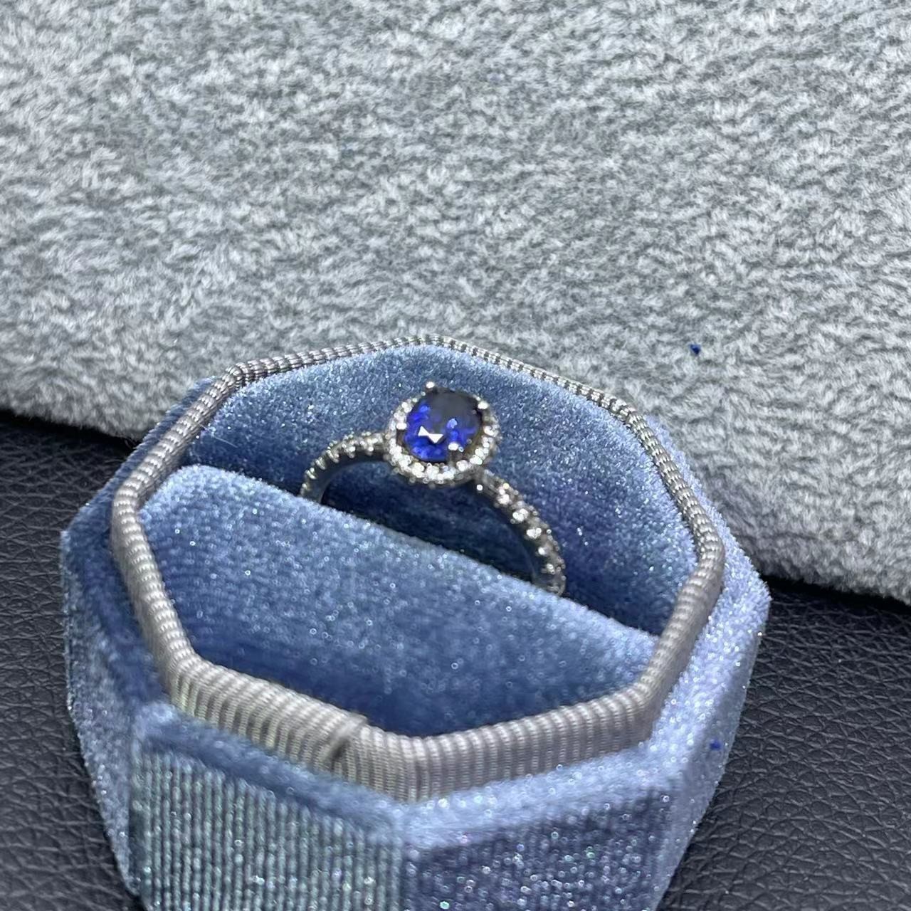 微镶蛋面椭圆蓝宝戒指一克拉1ct-H