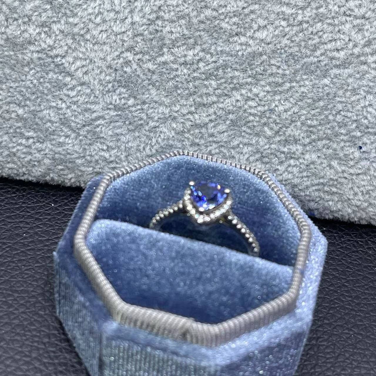 微镶爱心蓝宝戒指一克拉1ct-H