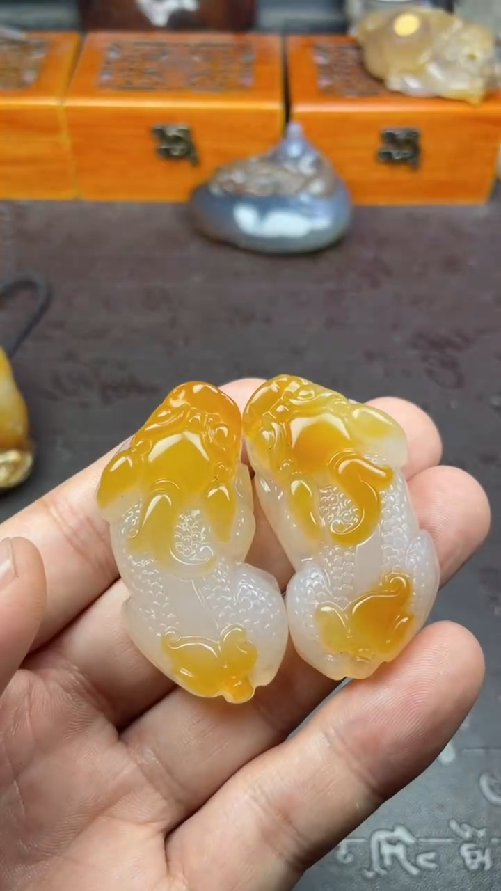 【闪购商品】玛瑙/玉髓吊坠未镶嵌1