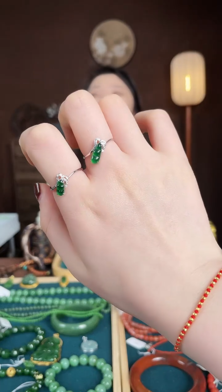 【闪购商品】翡翠挂件18K金镶嵌SH171 翡翠戒指 多样性发其一