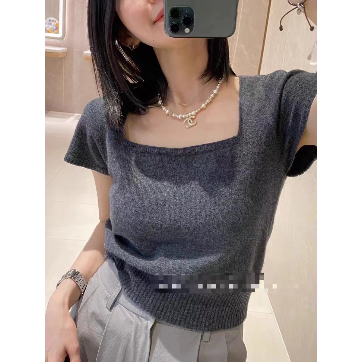 早秋韩版设计感小众时尚方领显瘦短袖针织衫女百搭气质优雅上衣潮