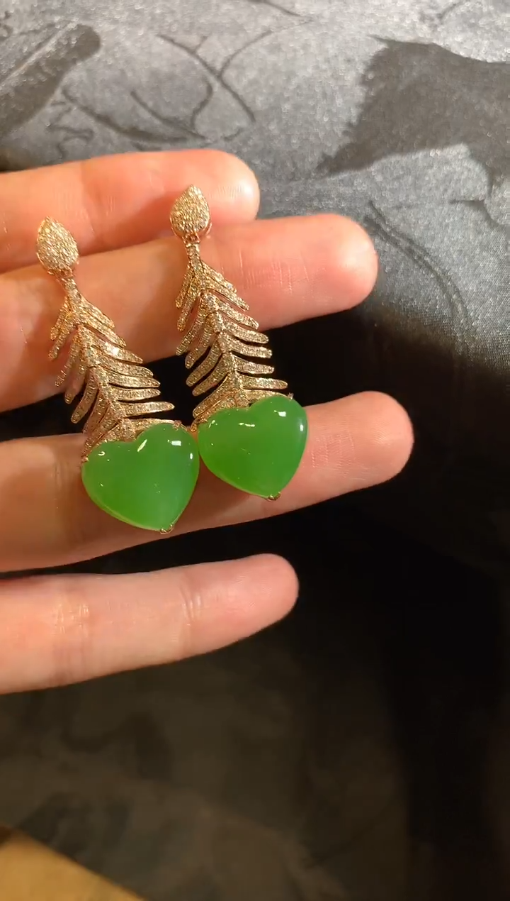 【闪购商品】和田玉耳坠18K金镶嵌1