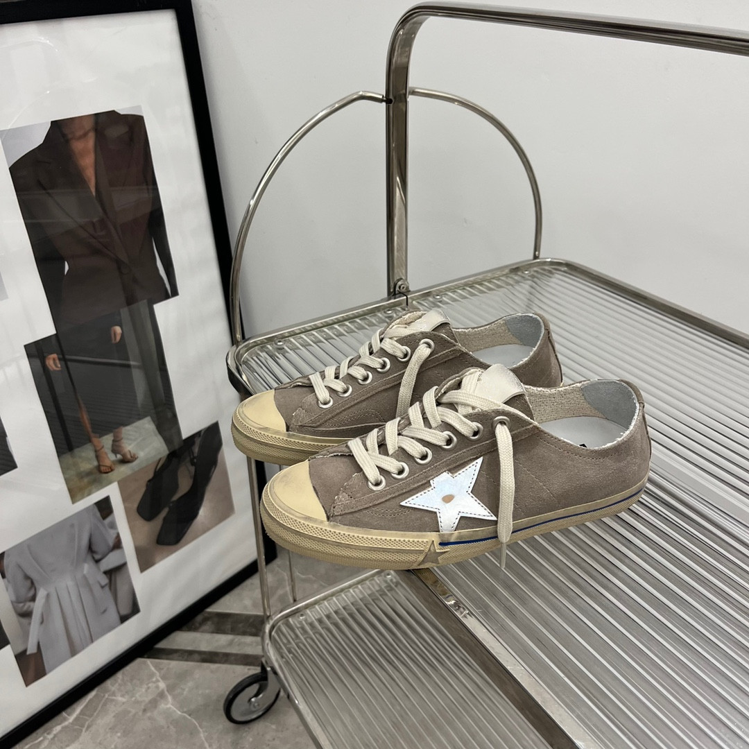 经典V系列韩版做旧咖色牛皮星星小脏鞋女复古内增高个性休闲板鞋