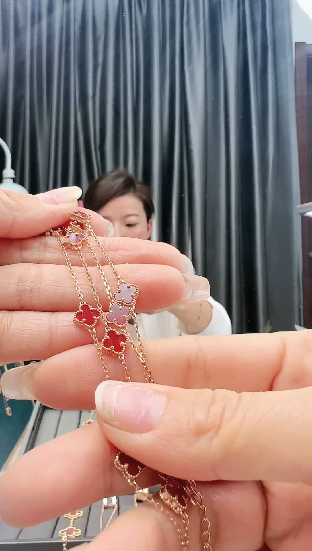 【闪购商品】玛瑙/玉髓颈饰18K金镶嵌7mm18k手链