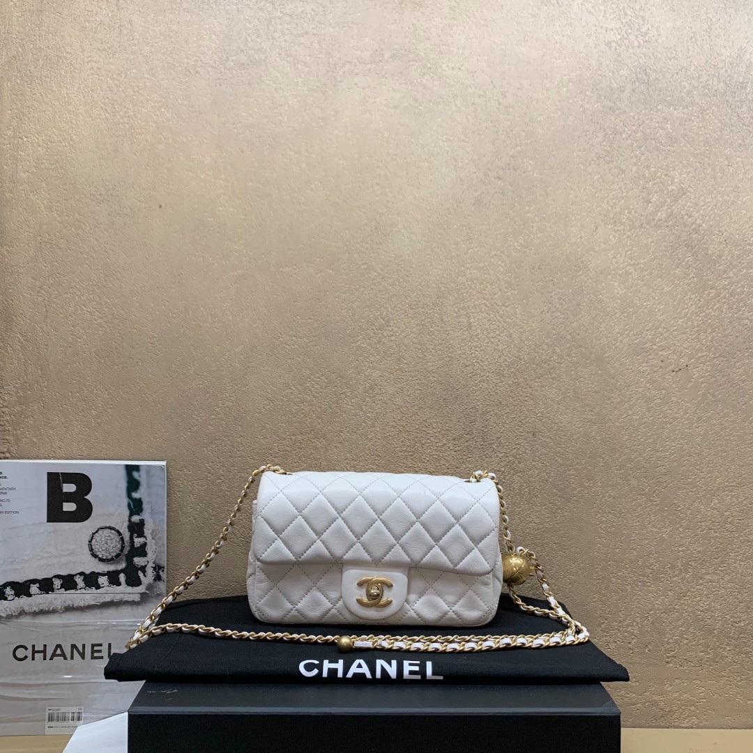 95新 Chanel/香奈儿 壹臻中古/31开 白金金球大mini斜挎包/dx1096