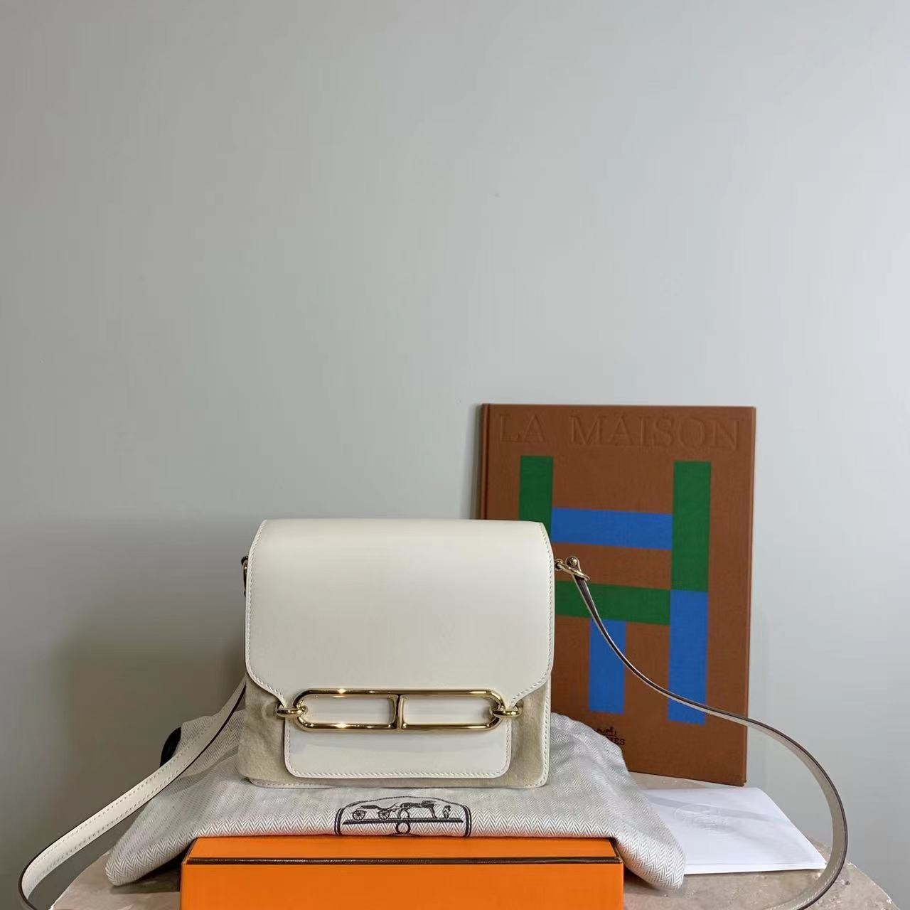 全新未使用 Hermes/爱马仕 壹臻/U刻 猪鼻子19斜挎包/59065318