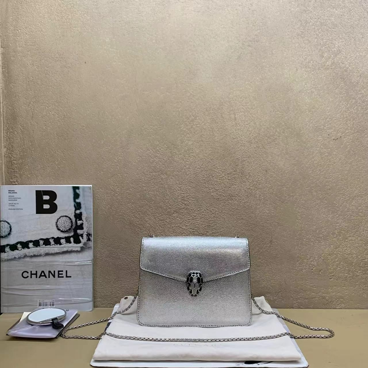 95新  壹臻中古/宝格丽 银色珍珠蛇头小号 47683886