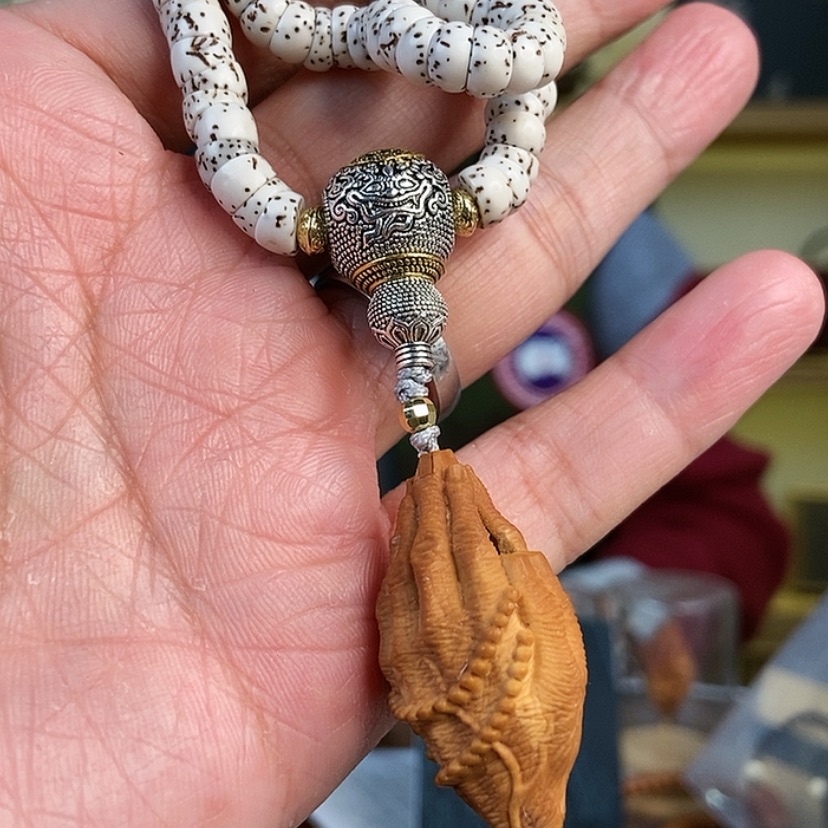 【闪购商品】橄榄核吊坠