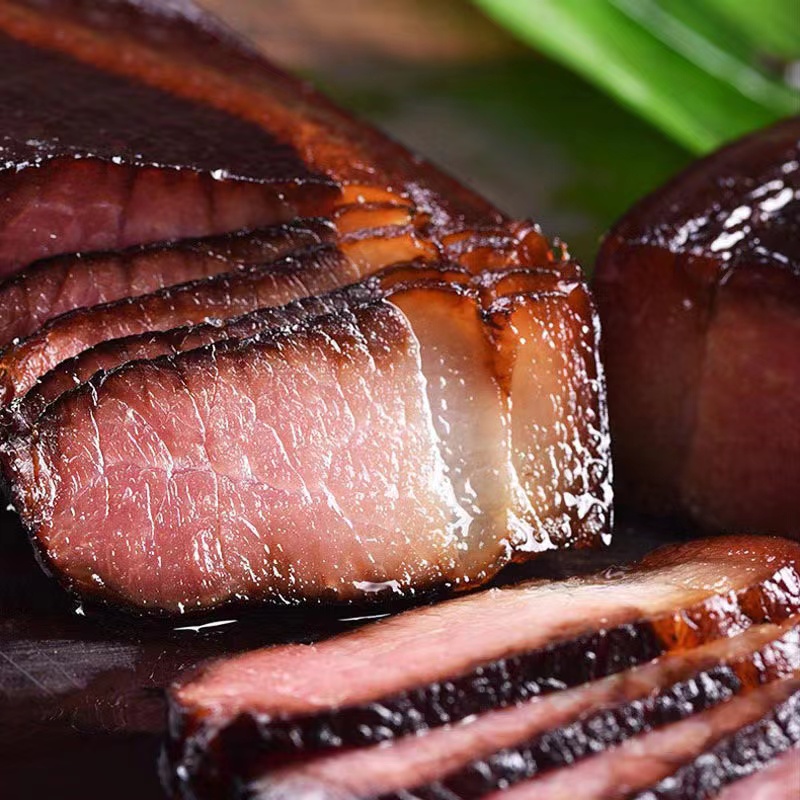 腊肉腌制五花肉烟熏肥瘦新鲜肉传统工艺腌制入口回味无穷腊肉味