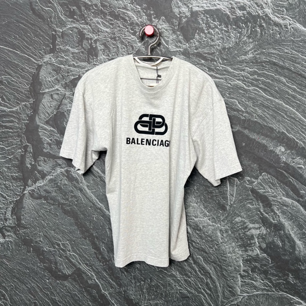 巴黎世家灰色锁扣短袖/S码/99新/30068