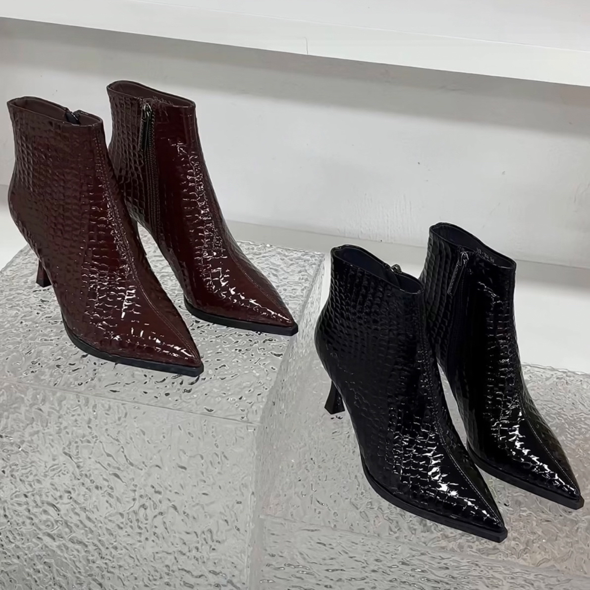 32501-28 秋冬新款时尚舒适高跟短靴棕色短靴B6