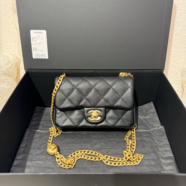 全新未使用 Chanel/香奈儿 24P 爱心CF大mini 芯片款 斜挎包