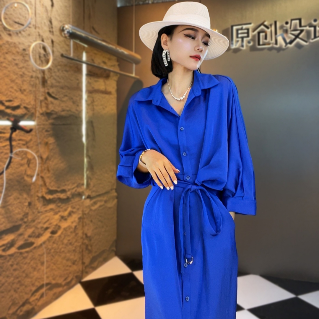 麦子原创女装气质轻奢时尚连衣裙优雅显瘦克莱茵蓝中长款裙子109