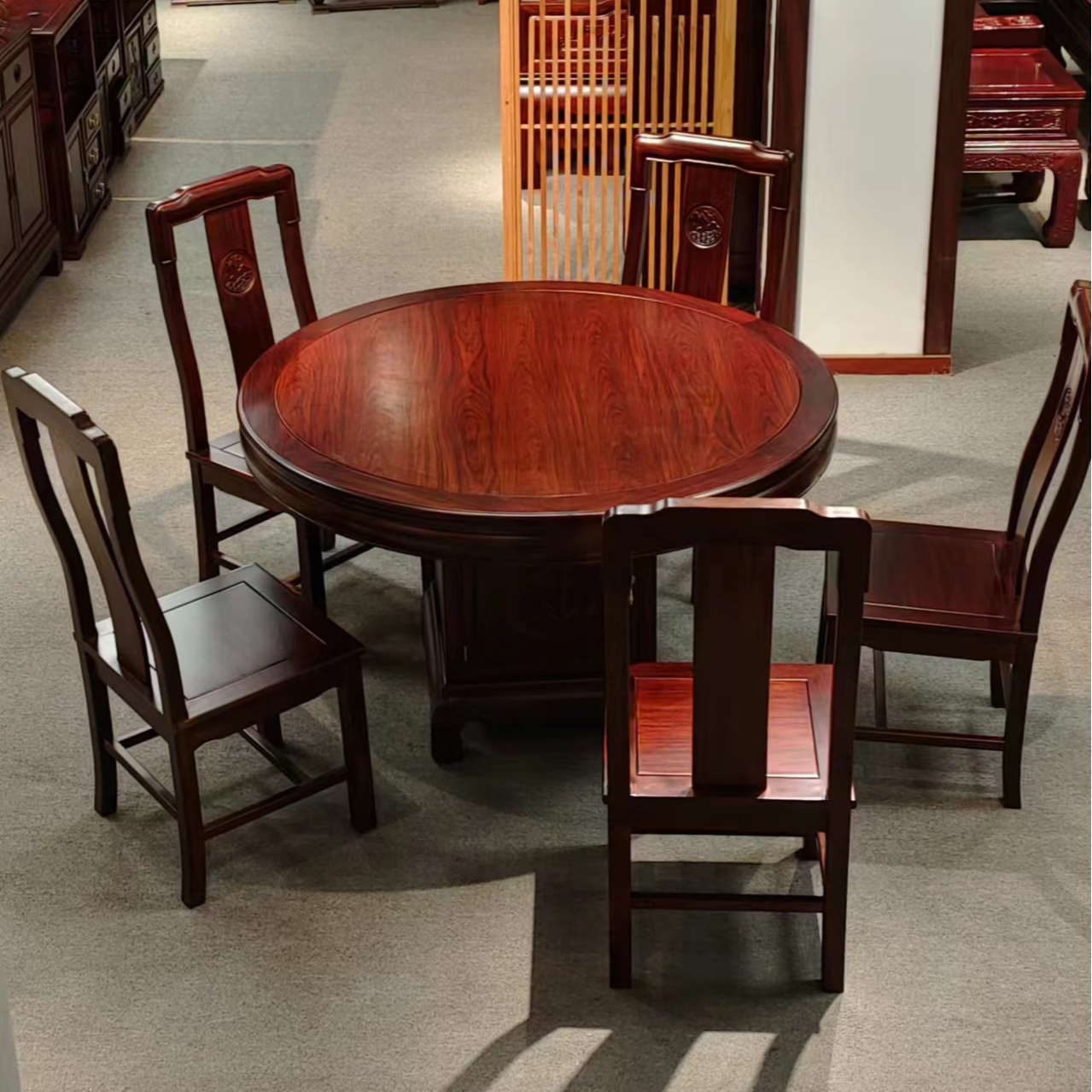 酸枝中式圆餐桌椅圆形实木家用古典圆台吃饭桌榫卯工艺