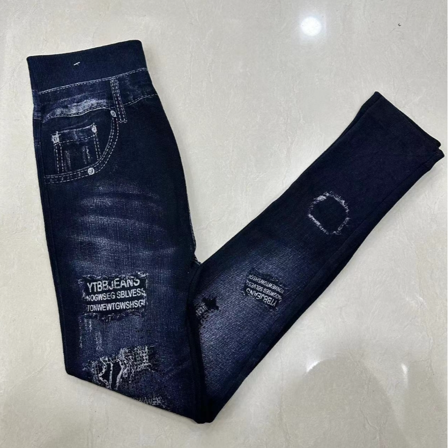 新款小熊假破洞可外穿打底裤