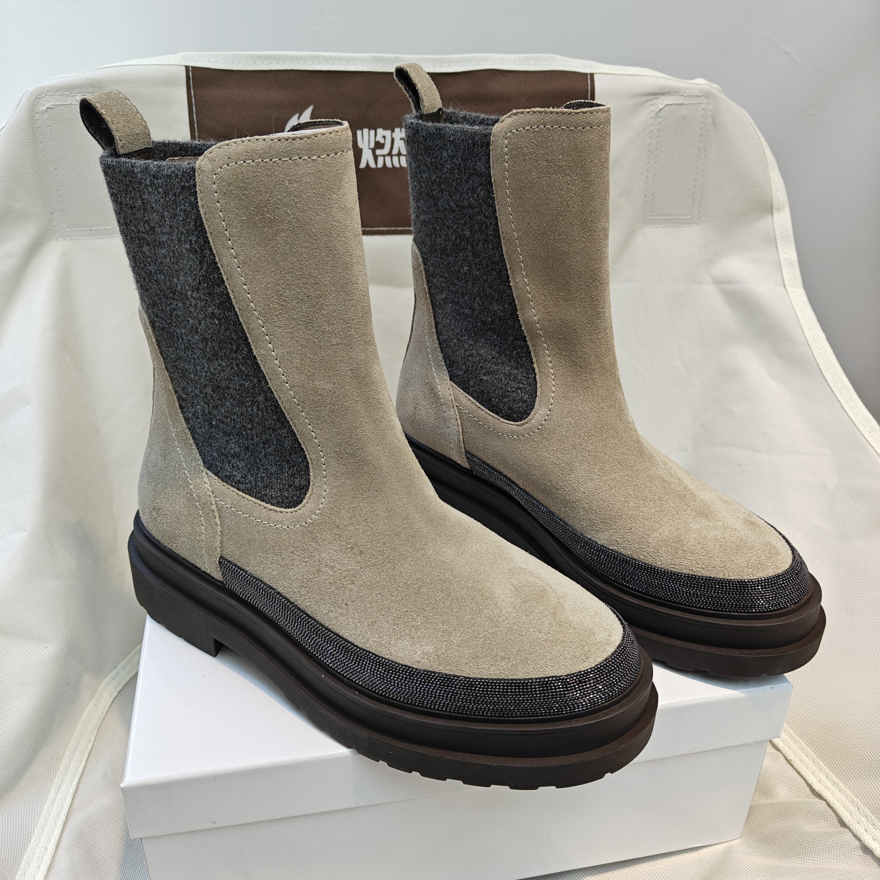 bc新款珠链条切尔西靴麂皮绒真皮中筒靴2024秋冬女士牛皮女靴短靴