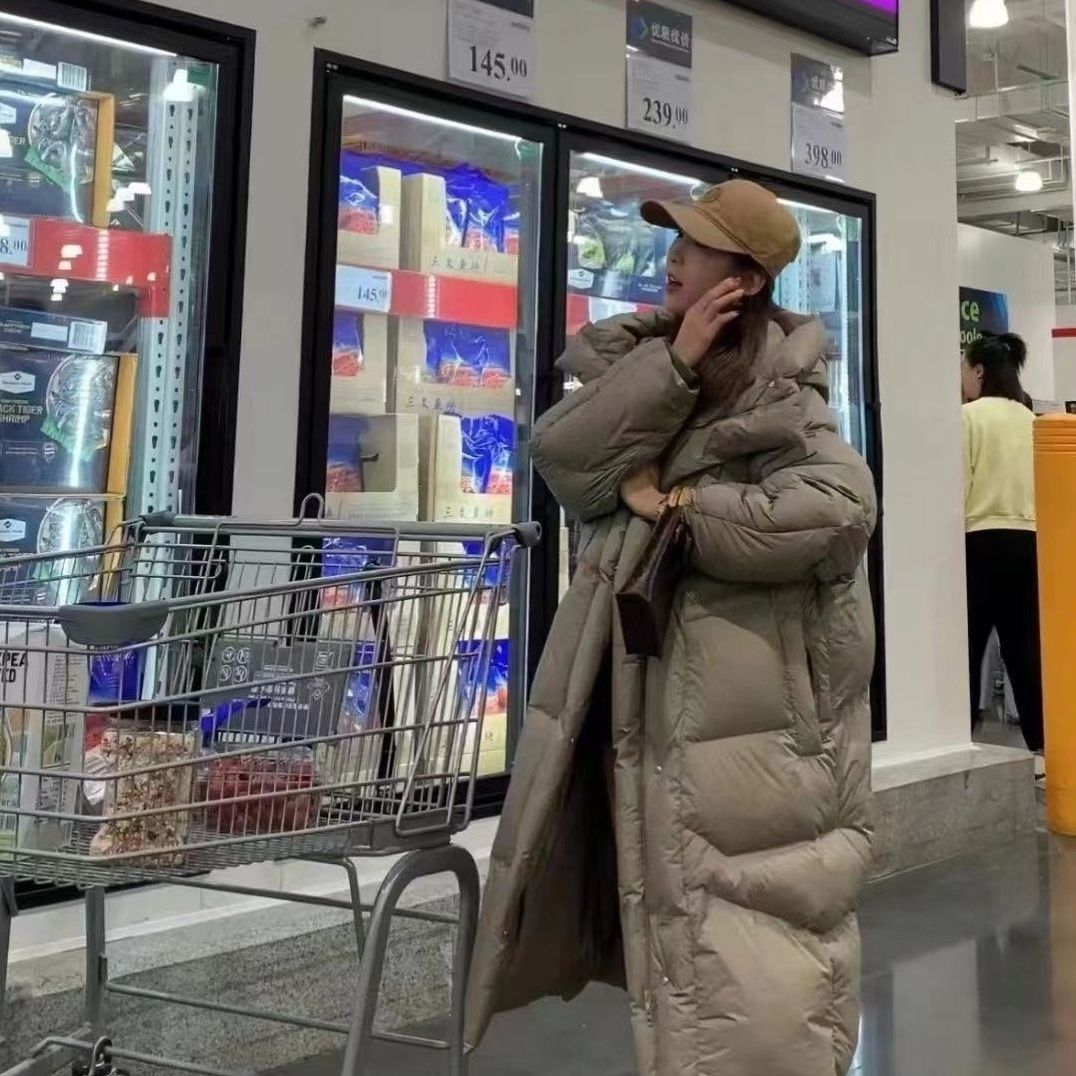 波司澄冬装羽绒服潮流轻奢高级感连帽女款上衣年白鸭绒宽松时尚外