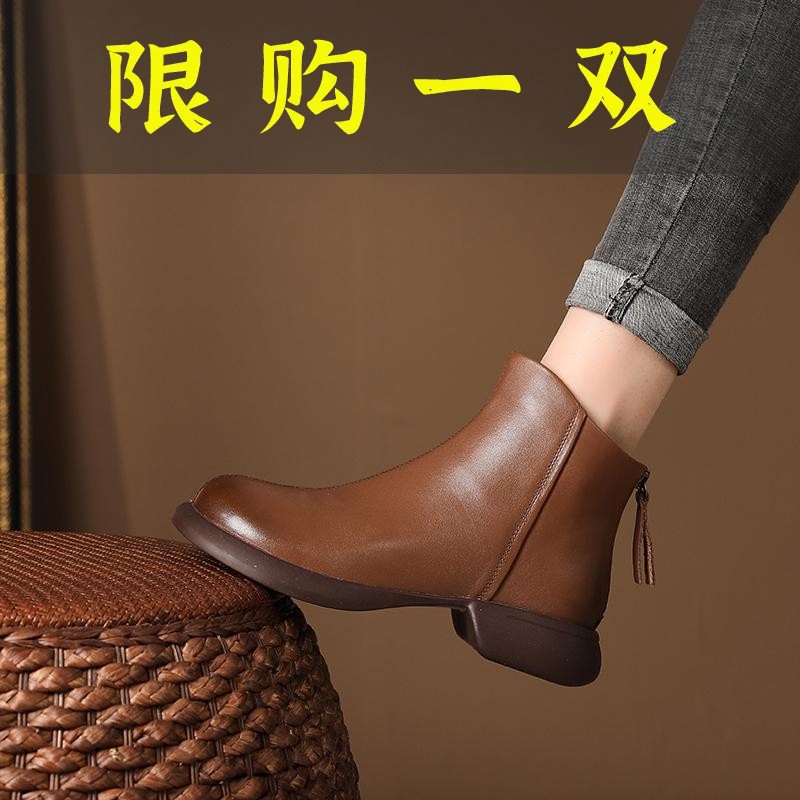 达芙妮沿荐时尚百搭真软皮复古洋气短靴女2023秋款后拉链女靴软底