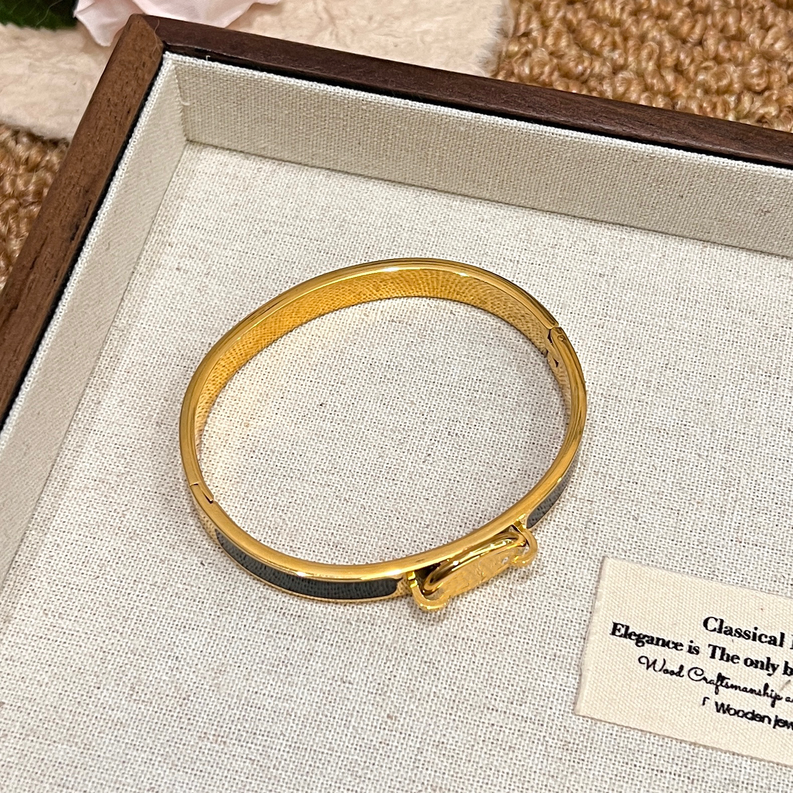 钛钢手镯 F24轻奢时尚百搭气质简约经典精致手镯