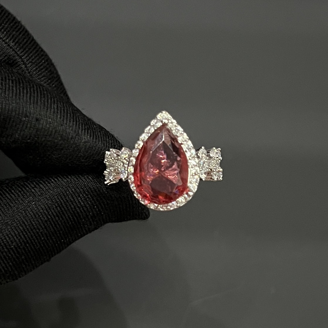 铜合金戒指 F172轻奢气质时尚百搭复古简约红色镶嵌甜美戒指