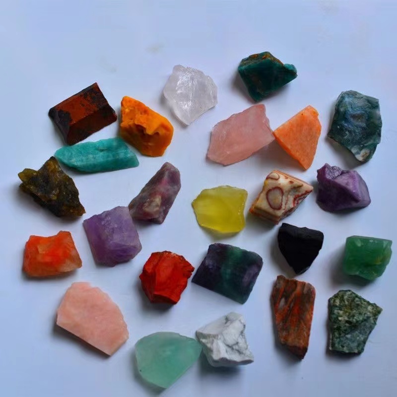 多种天然未打磨原石原矿标本教学水晶摆件送朋友
