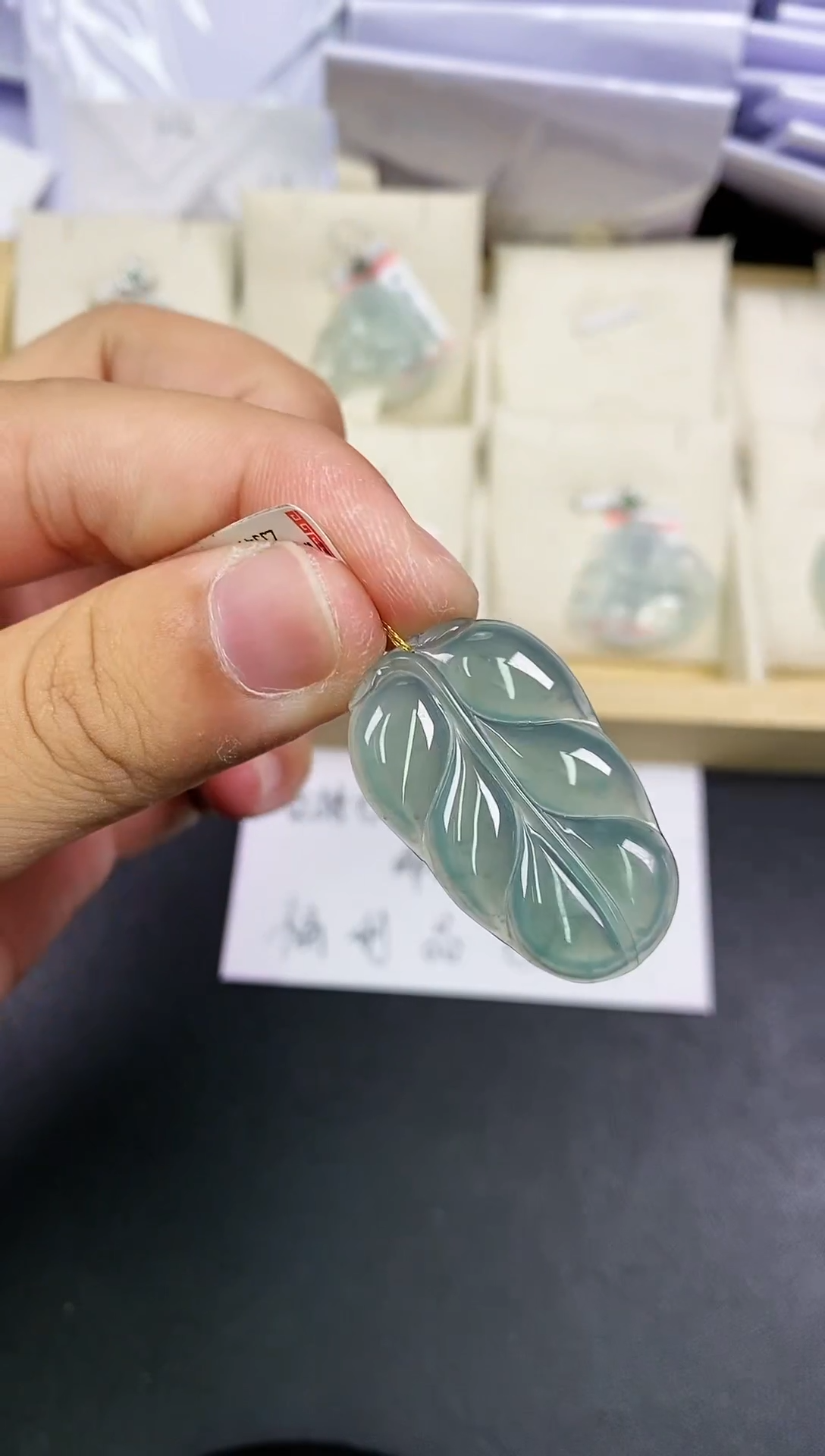 【闪购商品】翡翠颈饰未镶嵌天然翡翠A货吊坠赠皮绳