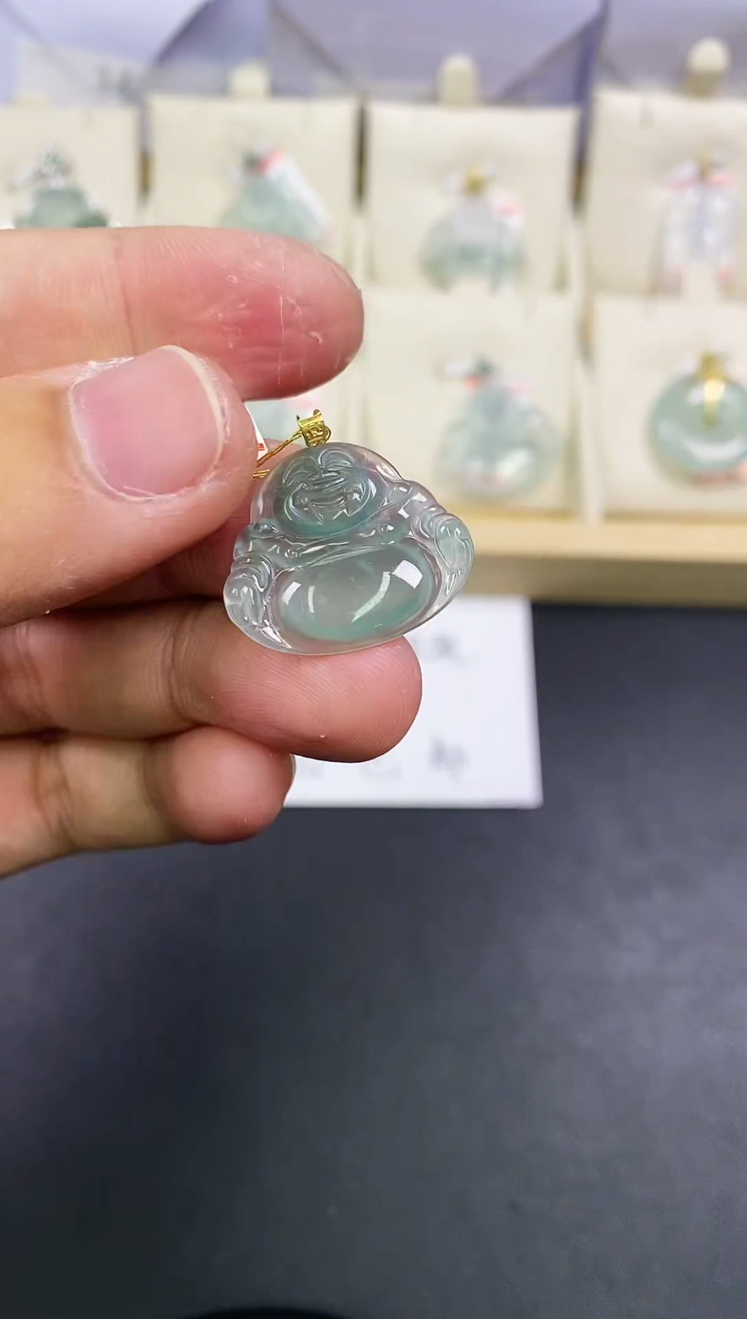 【闪购商品】翡翠颈饰18K金镶嵌天然翡翠A货吊坠赠皮绳