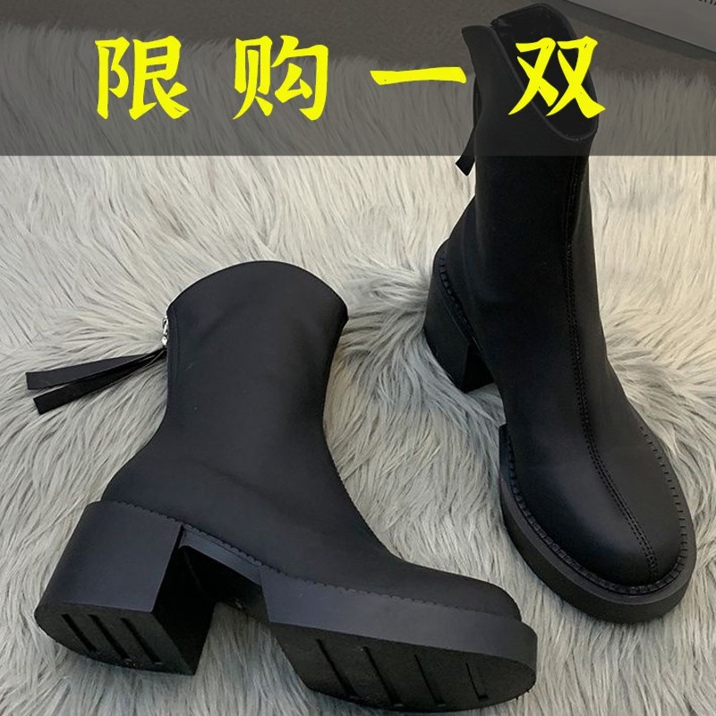 红蜻蜓牌2023秋季新款法式小短靴女网红配裙子显瘦增高厚底马丁