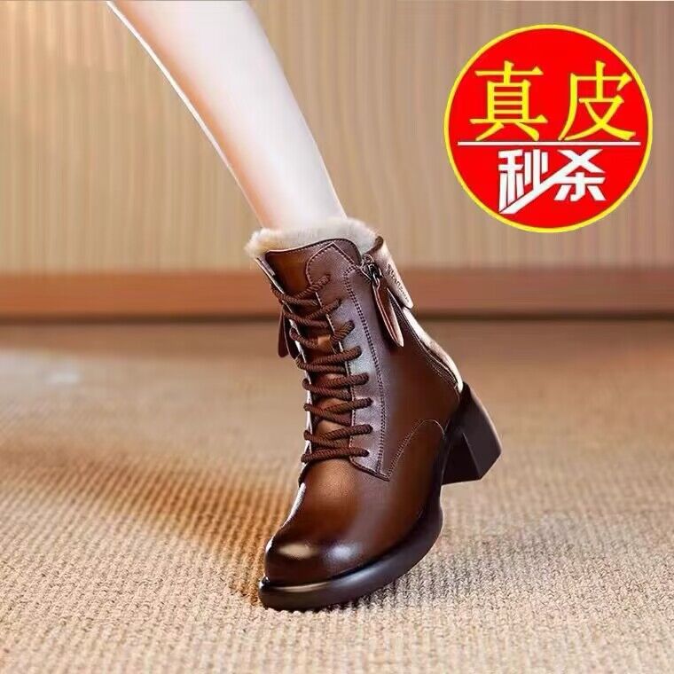 达芙妮正品网红爆款真皮马丁靴女2023年新款短靴冬季雪地靴百搭加